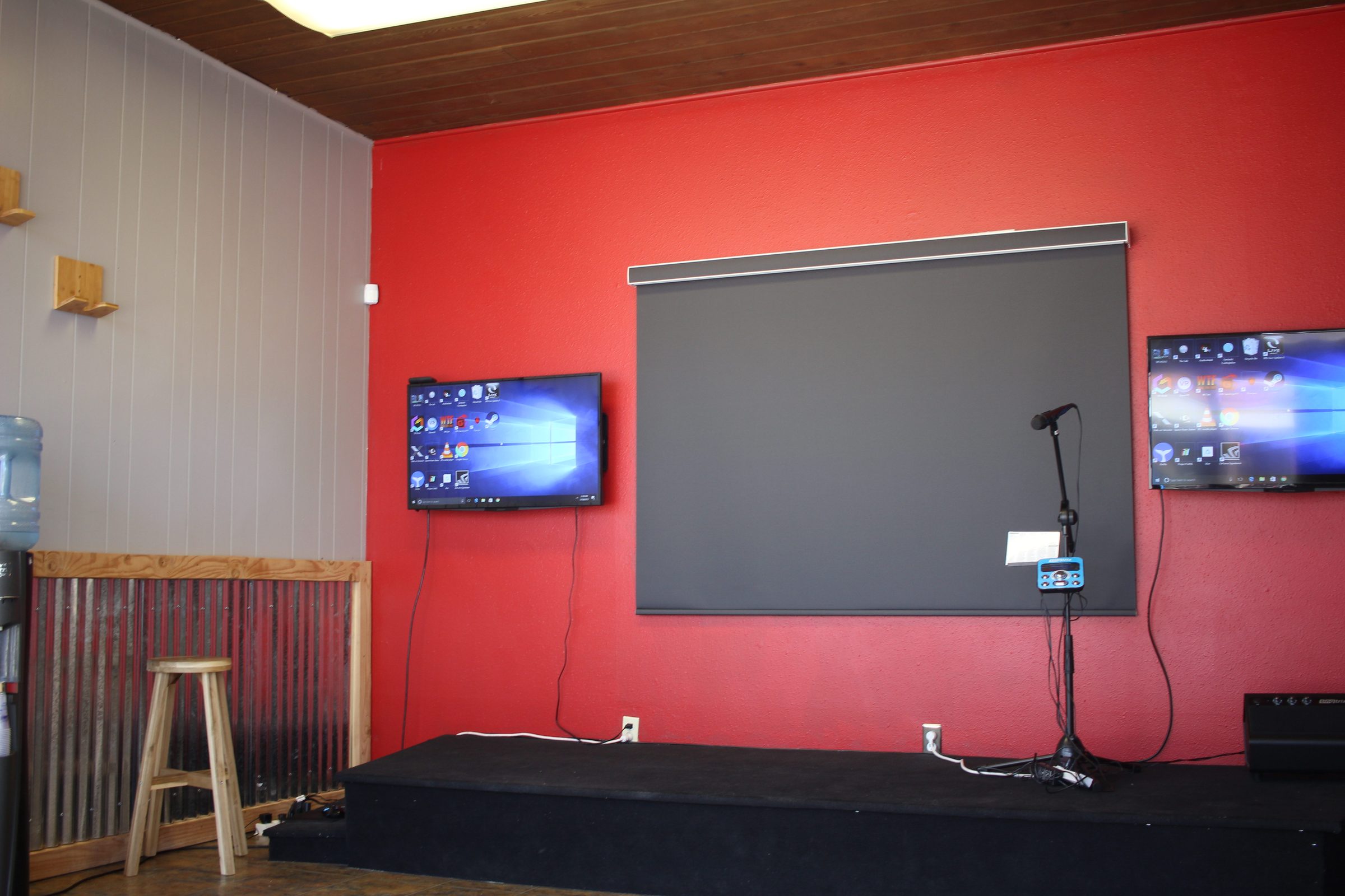 Room before the renovation