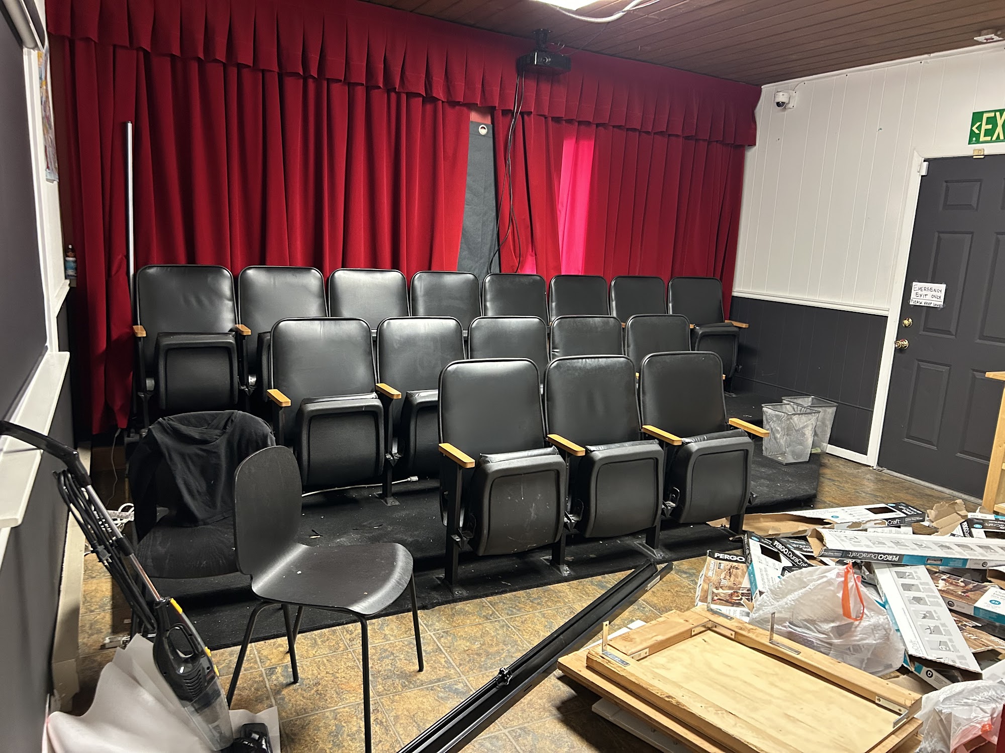 Room before the renovation